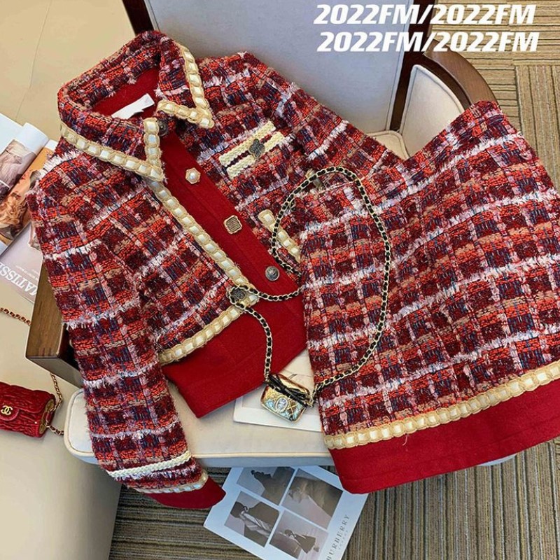 ผู้หญิง Tweed สง่างามชุดสีแดง  - Winter Clothing Line บทวิจารณ์และราคา